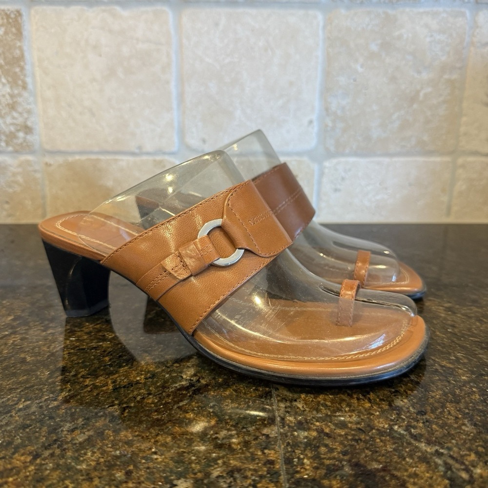 Nine West Ladies Tan Leather Sandal 6.5M Mid Heel Y2K‎ Buckle Detail